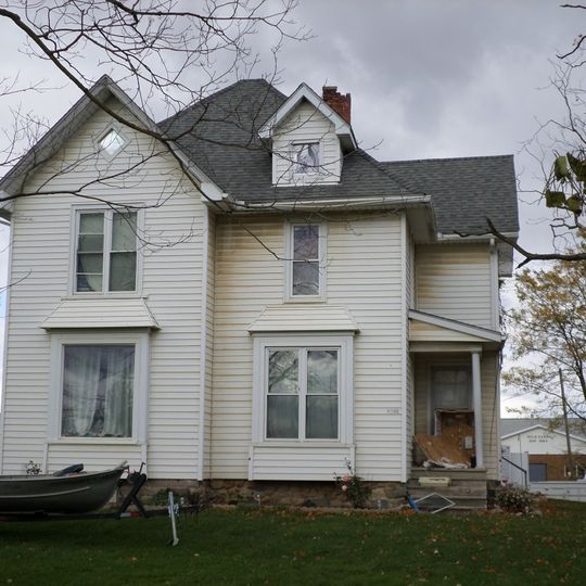 Frank D. Bloss and Sons Farm House