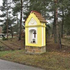 Kaplička u silnice v Hradčanech
