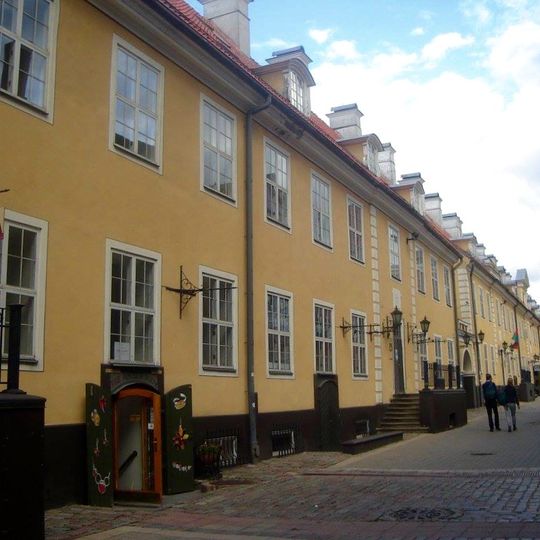 Jēkaba kazarma, tagad - sabiedriska ēka