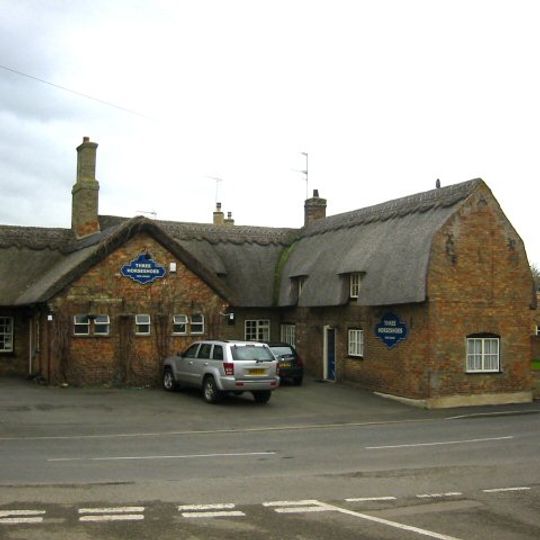 Three Horseshoes Public House