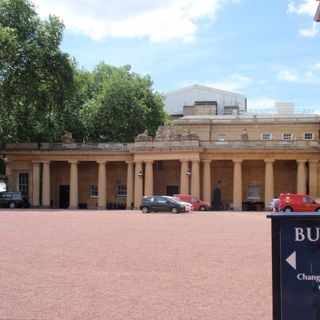 South Screen To Buckingham Palace Forecourt Backing Onto Ambassadors' Court