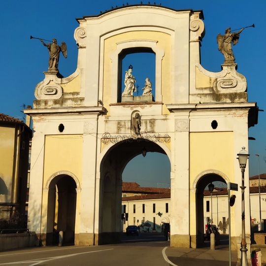 Arco di Porta Nuova
