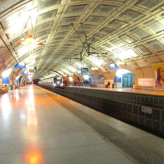 Estación de Magenta