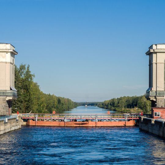 Шлюз № 2 канала им. Москвы