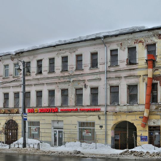 Дом, где в 1941-1942 гг. находился штаб Владимирского стрелкового батальона, в 1942-1947 гг. — штаб стрелкового полка