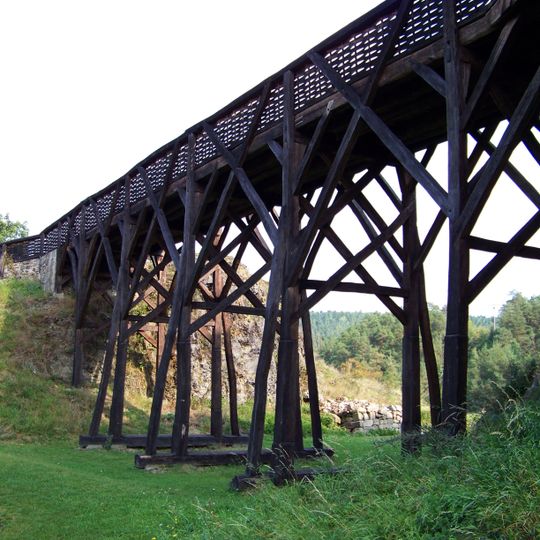 Footbridge to Krakovec Castle
