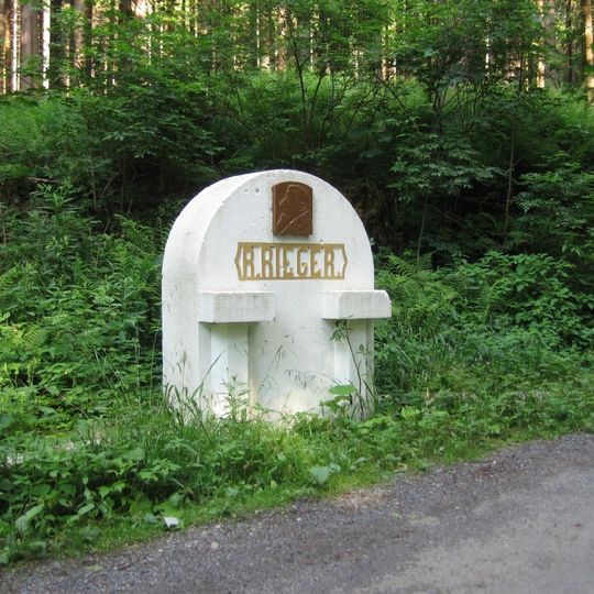 Památník Rudolfa Riegera u silnice Oskava–Rýmařov