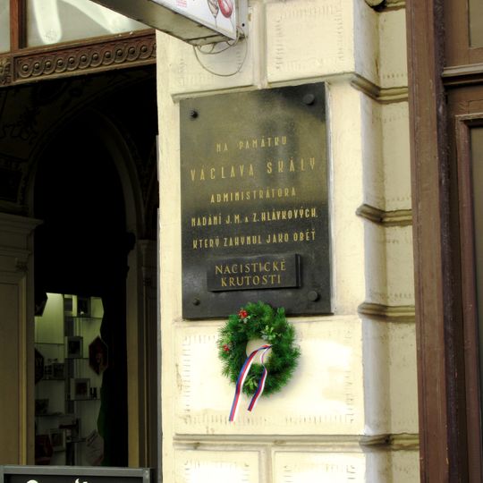 Pamětní deska Václava Skály na domě Jungmannova 736/12 v Praze