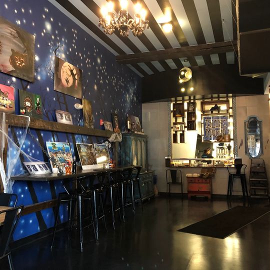 Blue Moon Cafe