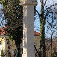 Zungenbergsäule, Theresienfeld