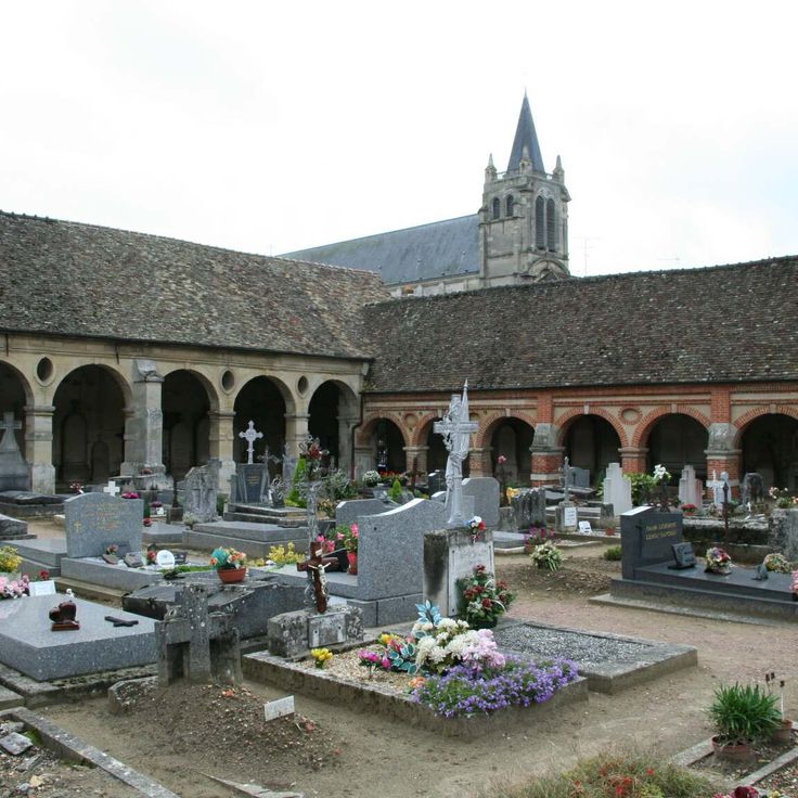 Cemetery of Montfort-l'Amaury