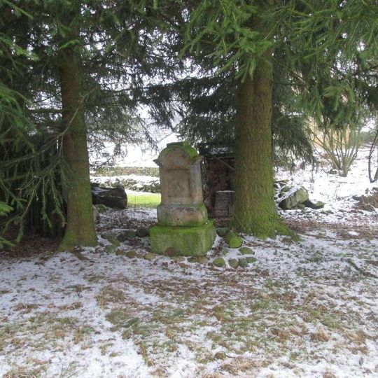 Kříž u potůčku v Hradišťanech