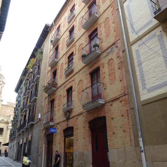 Navarrería, 16