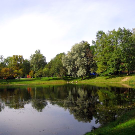 Водопроводный пруд с линией Софийского водовода