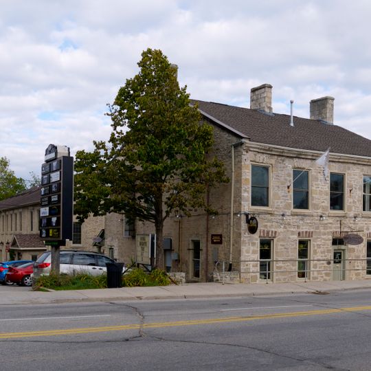 160 and 170 St. David Street South