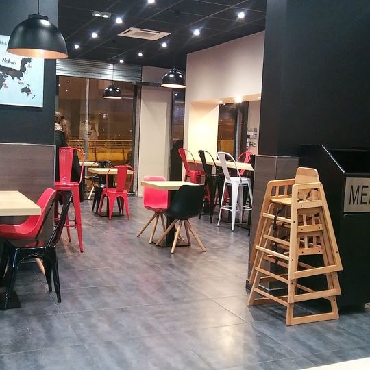 Food Court