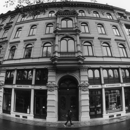 Wohn- und Geschäftshaus Dittrichring 6