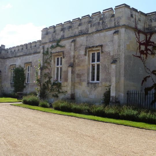 Kitchen Courtyard Walls