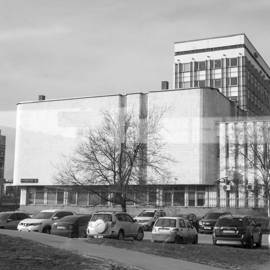 Podolskikh Kursantov Street 1