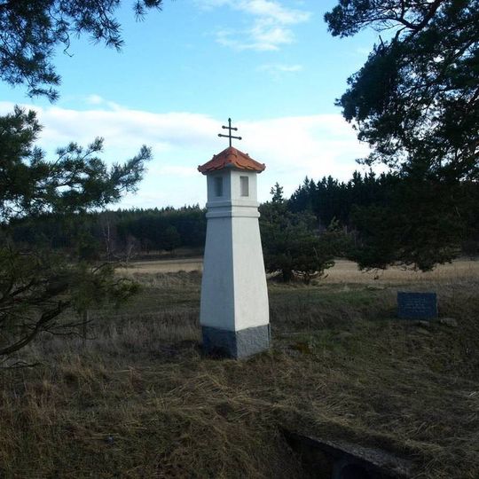 Boží muka jižně od Vlčatína