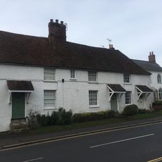 8 10 12, High Street