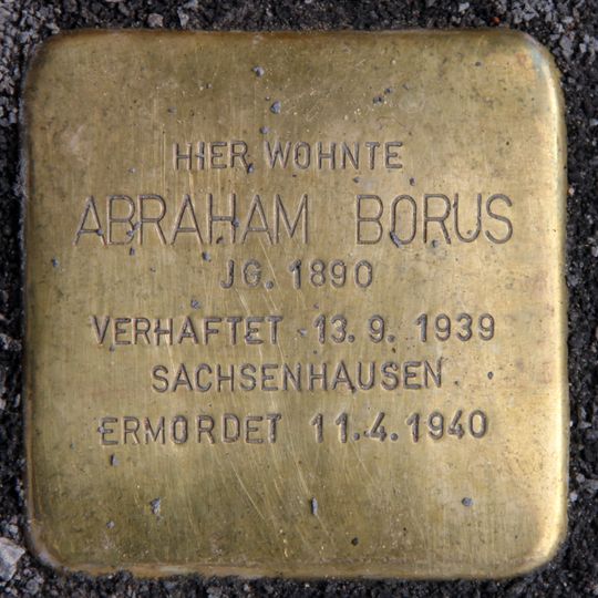 Stolperstein en memoria de Abraham Borus