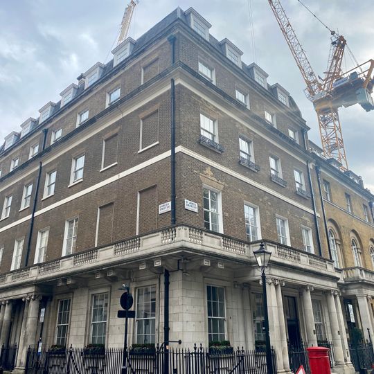 33 St James's Square