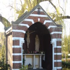 Bidkapelletje op begraafplaats