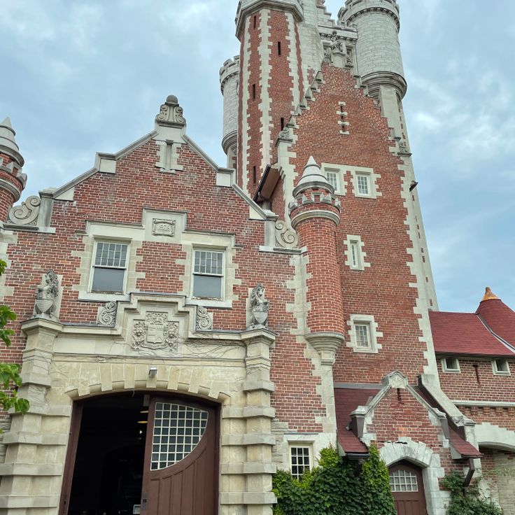 Casa Loma Stables