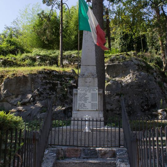 Monument to the fallen