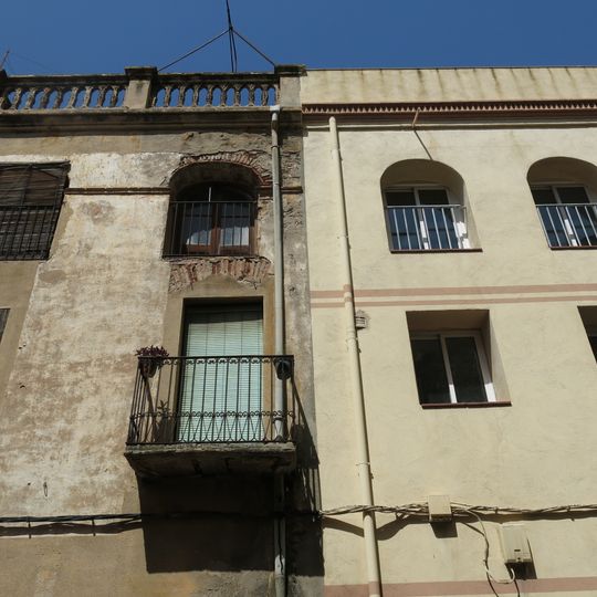 Cases al carrer Muralla de Sant Francesc, 51-53