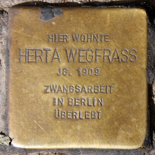 Stolperstein en memoria de Herta Wegfraß