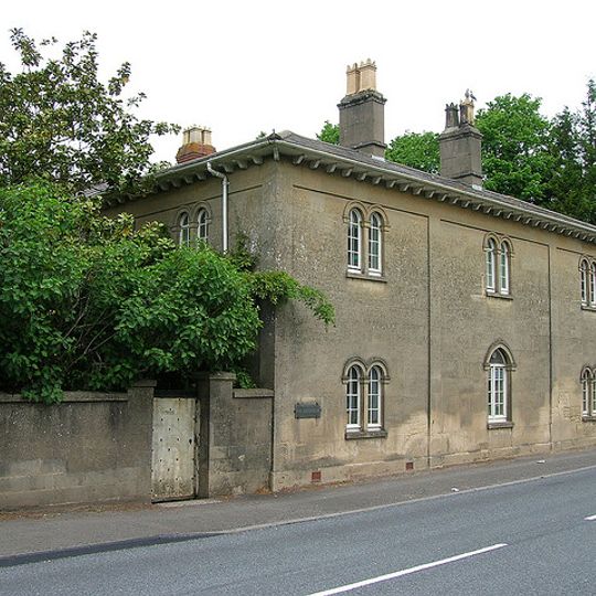 The Gatehouse With Front Boundary Walling