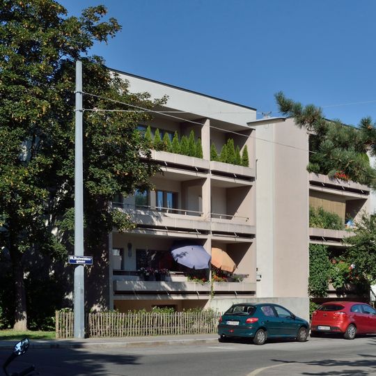 Wohnhausanlage Hutweidengasse 64