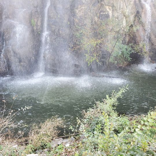 Kasakh Waterfall