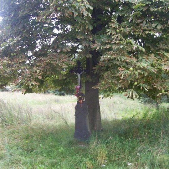 Kříž severně od Čímic u Čímického jezírka