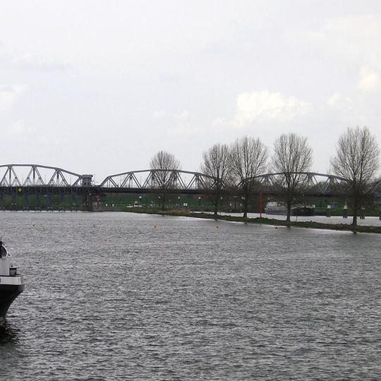 Wehr- und Schleusenanlage Grave