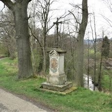 Kříž u cesty na východním okraji Lindavy