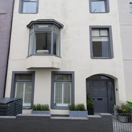 2-5 Raglan Street, Beaumaris