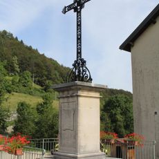 Croix de la Mairie d'Apremont