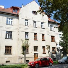 Malá Praha, železničiarske domy, dom bytový-sekcia II.