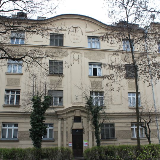 Klagenfurt, Koschatstraße 6