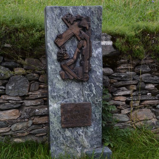 Kreuzweg Göriach Bildsäule, 2. Kreuzwegstation Jesus nimmt das Kreuz auf sich