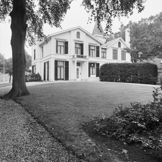 Donkerelaan 2, Bloemendaal