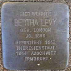 Stolperstein en memoria de Bertha Levy
