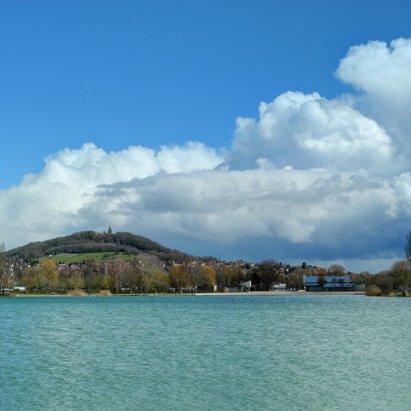 Lac de Vaivre - Lac de loisirs à Vaivre-et-Montoille, France.