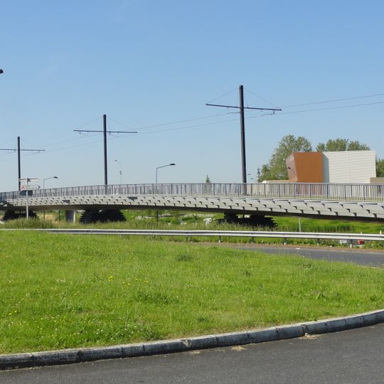 Pont-tramway de la rue des Ardennes
