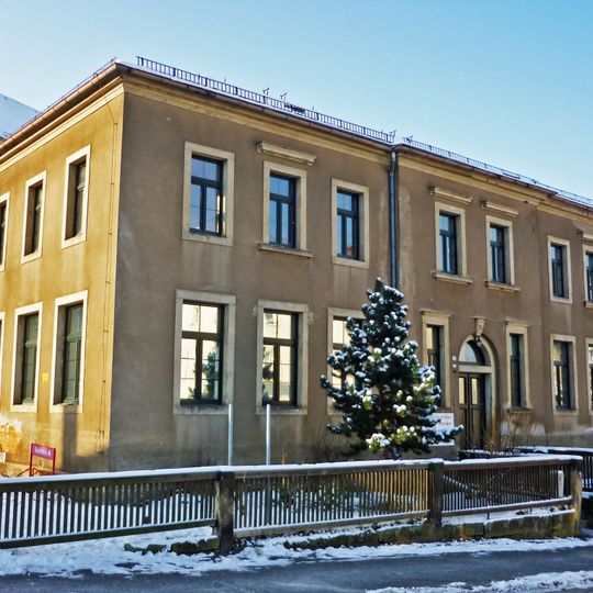 Schulgebäude Gitterseer Straße 28