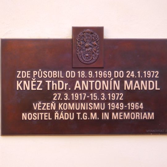 Plaque to Antonín Mandl