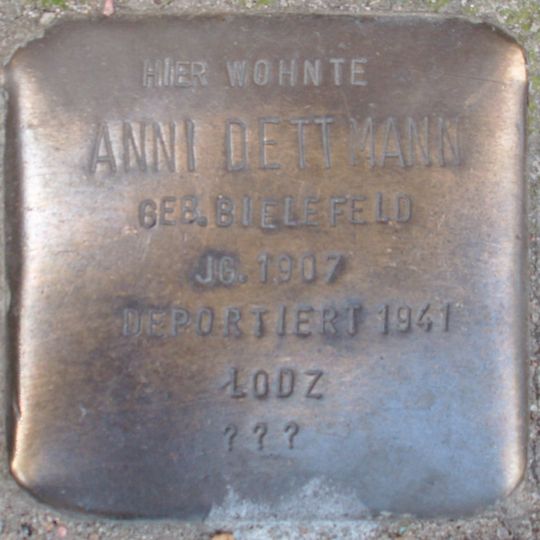 Stolperstein dedicated to Anni Dettmann